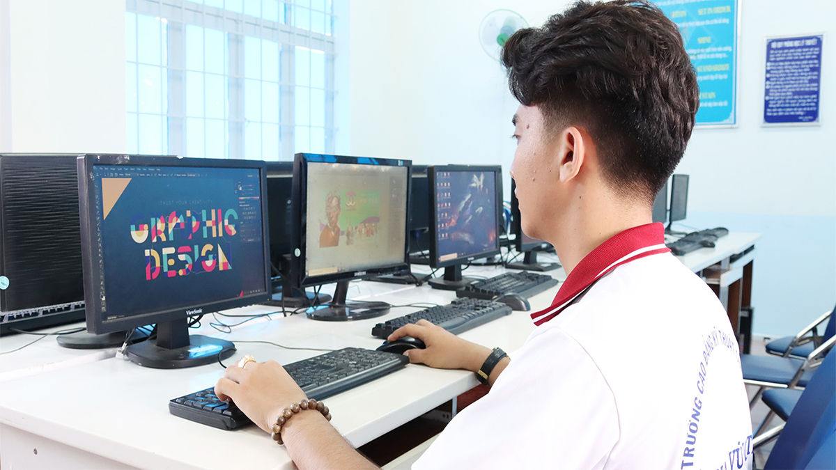 Học văn bằng 2 ngành thiết kế đồ họa