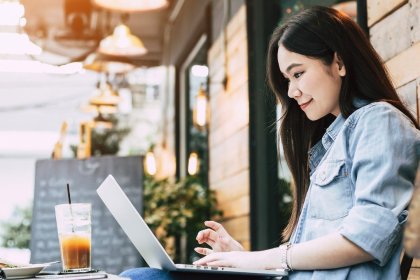 Những Nghề Nào Đang Hot Nhất Hiện Nay? 3 Nghề Đang Hot Hiện Nay