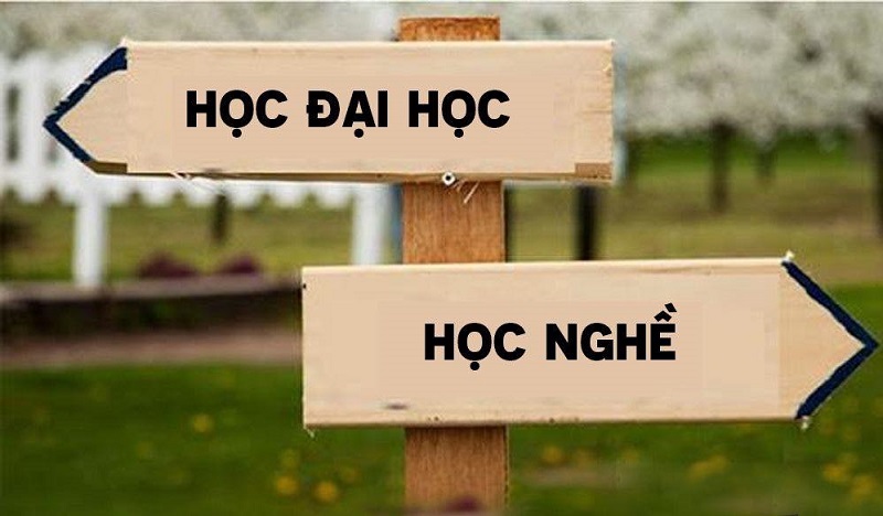 hoc-dai-hoc-hay-hoc-nghe