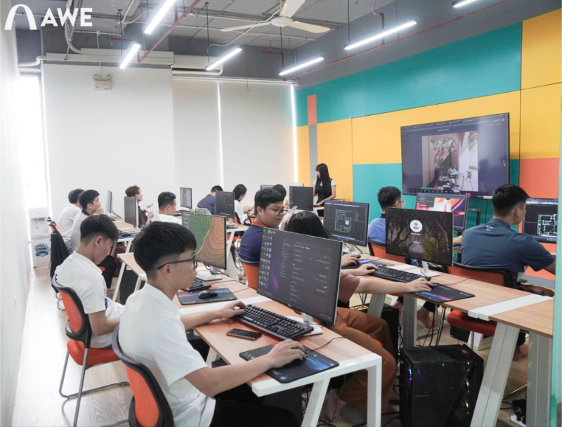 Một lớp học thiết kế nội thất tại trường AWE