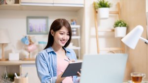 Con gái không học đại học thì làm nghề gì? Top 3 nghề dành cho nữ