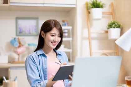 15 nghề cho nữ dễ xin việc, lương cao và ổn định trong tương lai