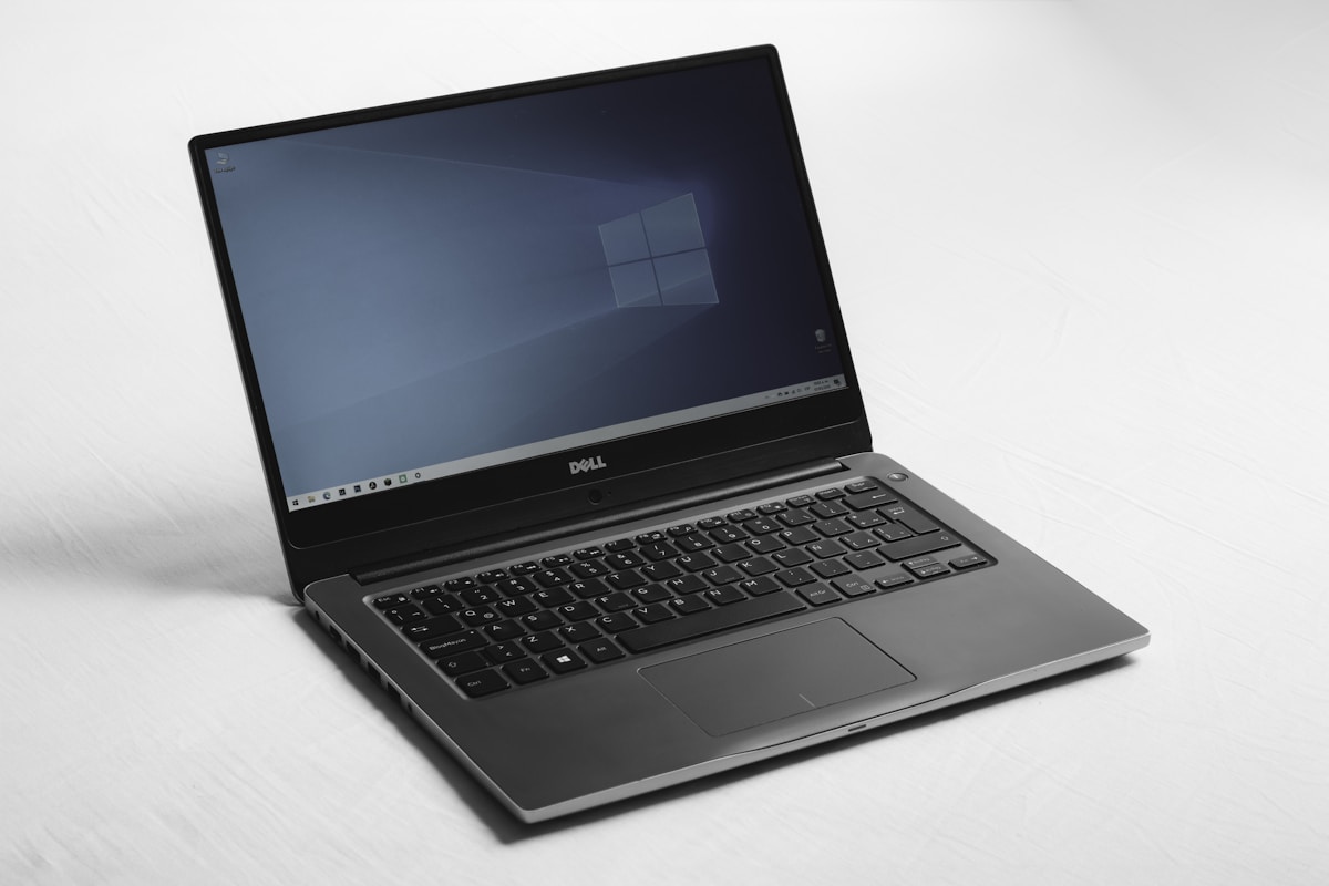 Máy trạm Dell Precision 7680 cho kiến trúc sư