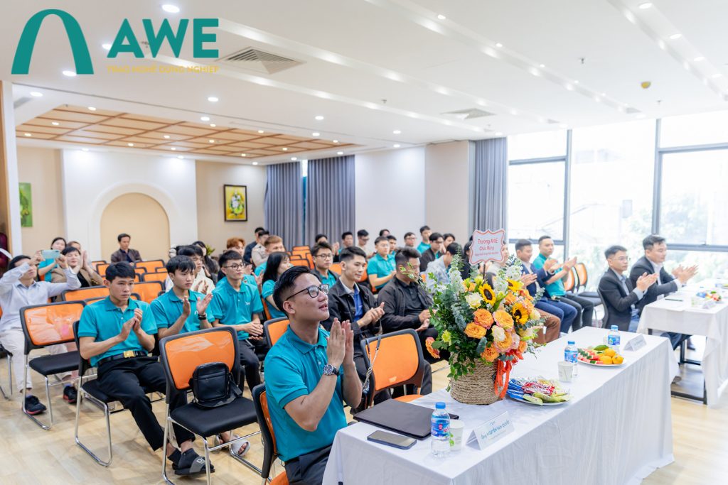 lễ bảo vệ đồ án của học viên